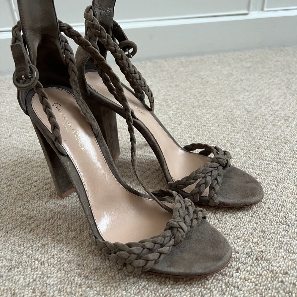 Gianvito Rossi Braided Strap Heels - Taupe